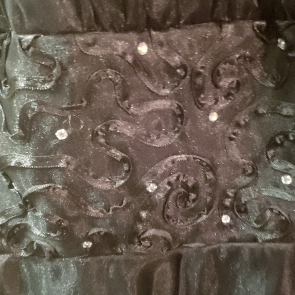 Prom Dress!! - Picture 3 of 5